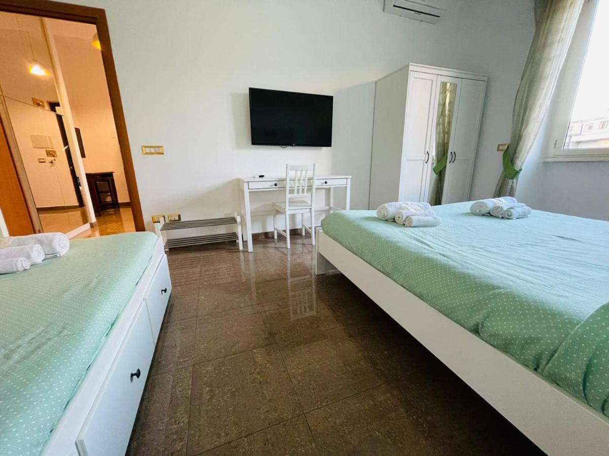 Interno Dieci 罗马 外观 照片