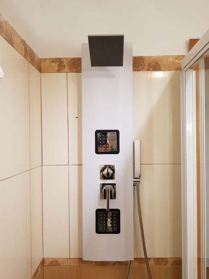 Interno Dieci 罗马 外观 照片